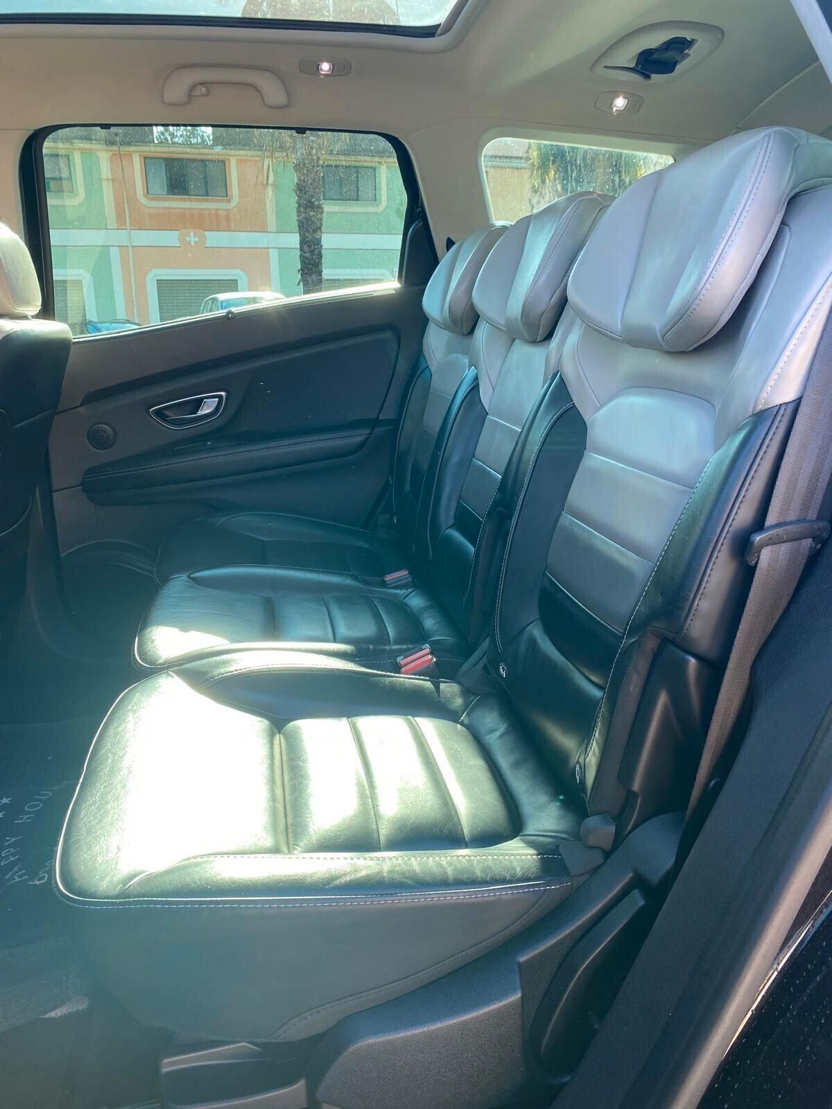 Renault Grand Scenic Blue dCi 120 CV Initiale Paris