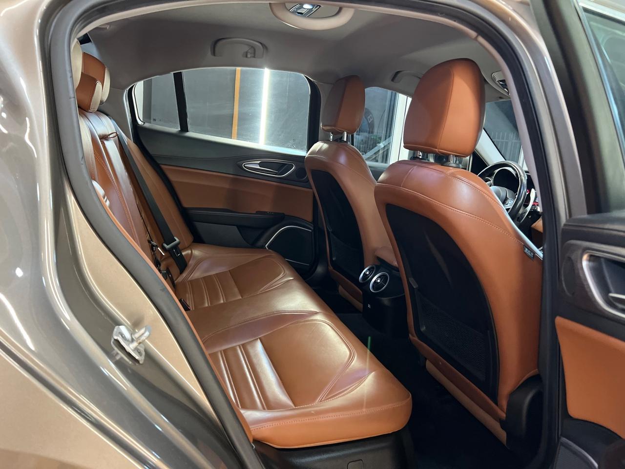 Alfa Romeo Giulia 2.2 Turbodiesel 210 CV Q4 Veloce