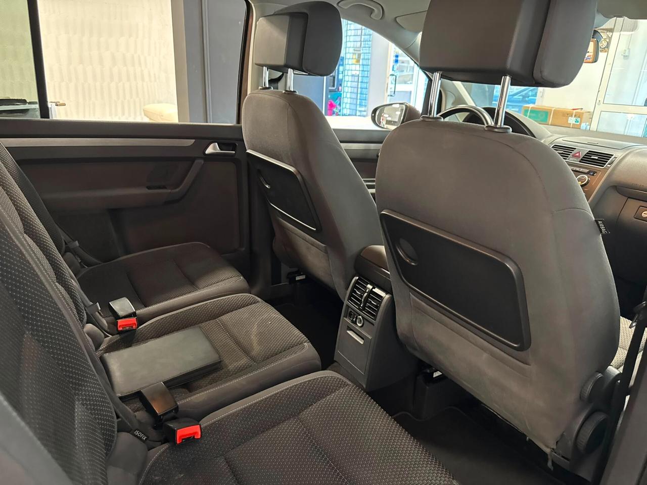 Volkswagen Touran Business 1.6 TDI DSG Comfortline