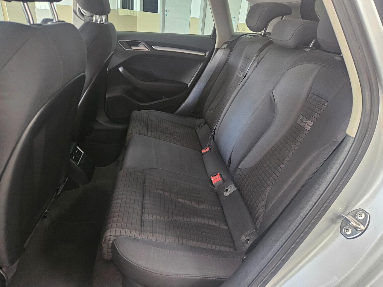 Audi A3 SPB 1.6 TDI Ambiente