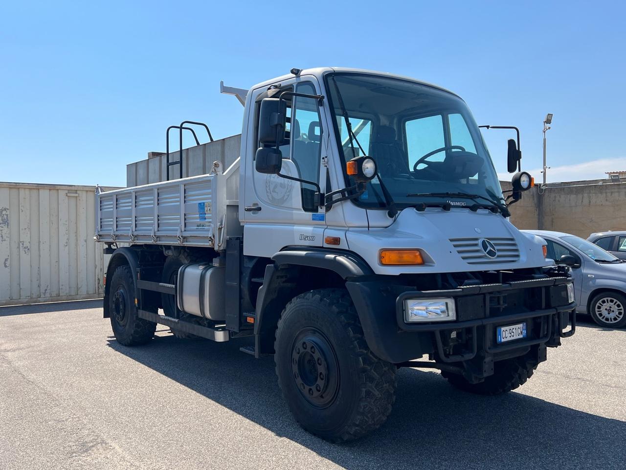 Mercedes-Benz Unimog U500 L Cisterna Ravasini