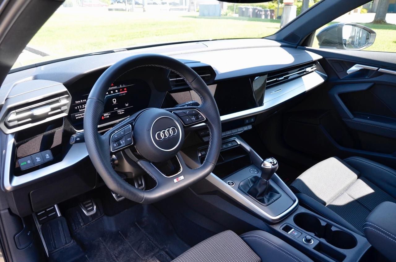 AUDI A3 SPORTBACK 35 1.5 TFSI S-LINE INT+EXT 150cv, GARANZIA UFF AUDI, UNICOPROP, UFF ITALIANA, SERVICE AUDI, EURO 6D, TETTO, 18", PERMUTE