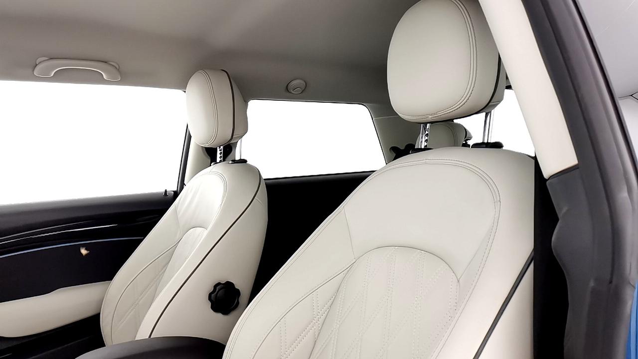 MINI Mini IV F54-F55-F56-F57 - Mini 3p 1.5 Cooper Camden Premium Mid Package auto