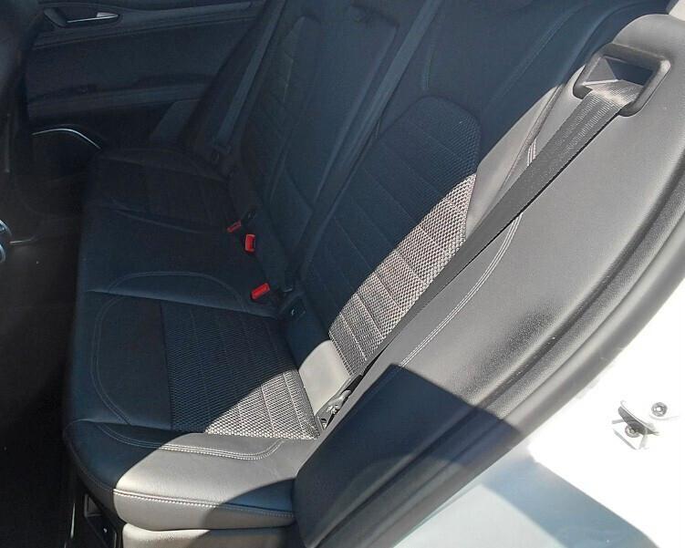 Alfa Romeo Stelvio 2.2 Turbodiesel 210 CV AT8 Q4 Executive