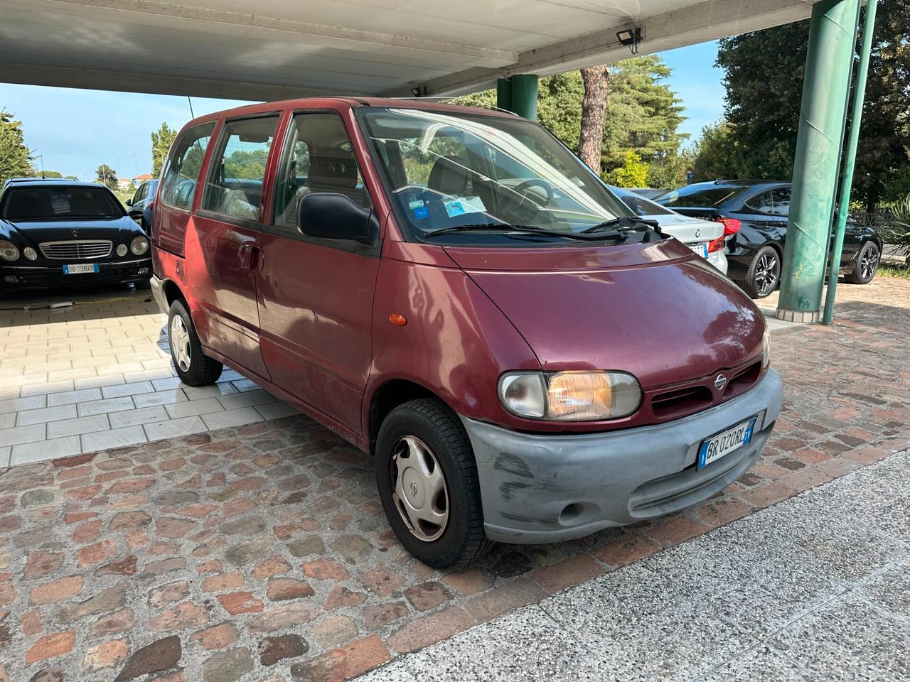 Nissan Serena 1.6 ELX 8 POSTI