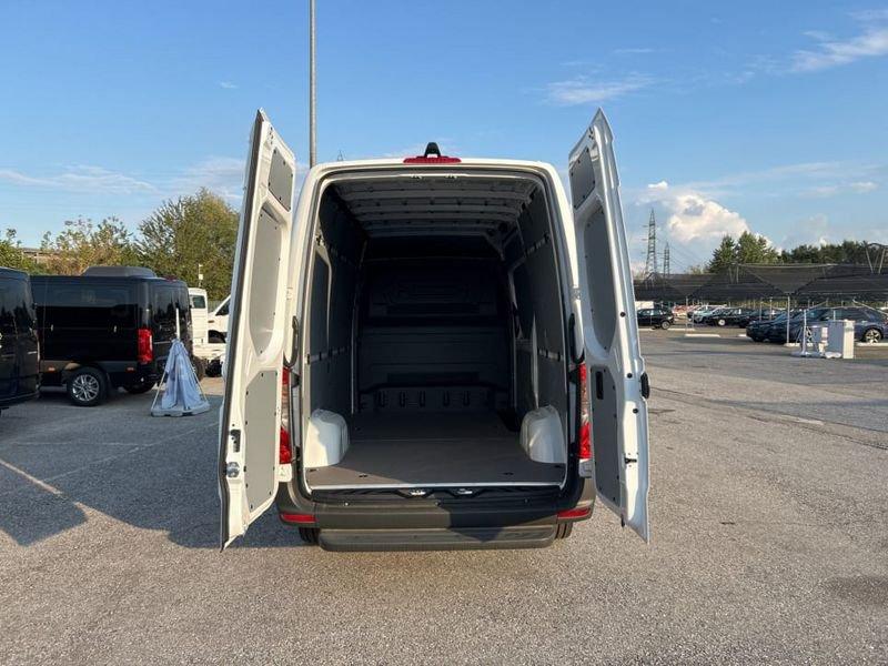 Mercedes-Benz Sprinter 319 CDI F 37/35 Automatic