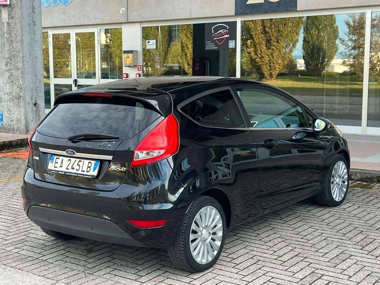 Ford Fiesta 1.6 TDCi 90CV 3 porte DPF Titanium