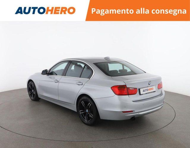 BMW 320 i Luxury