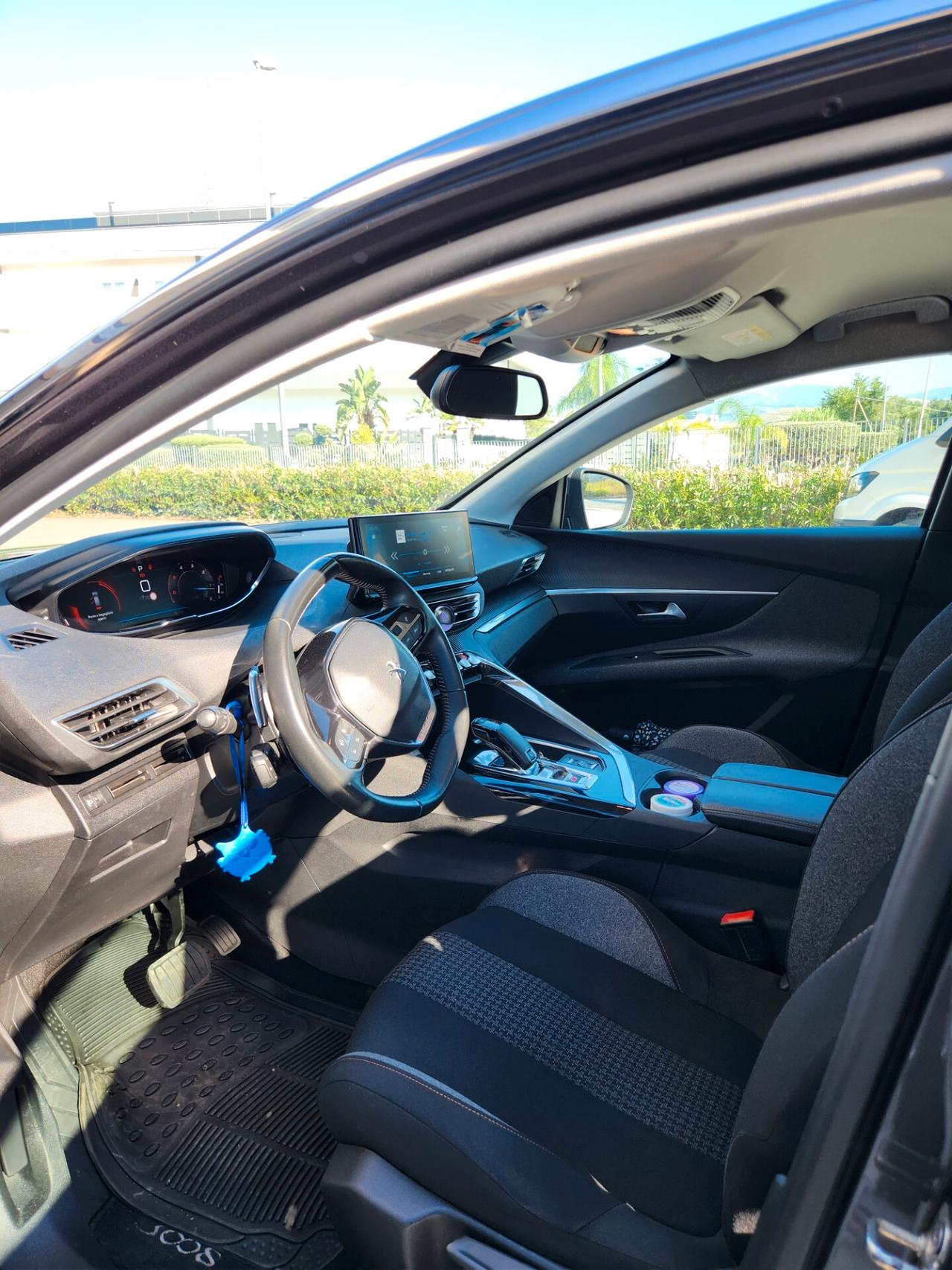 Peugeot 3008 BlueHDi 130 S&S Active