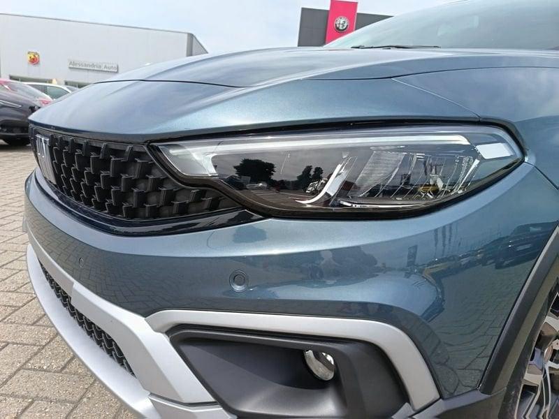 FIAT Tipo 1.5 Hybrid DCT SW Cross