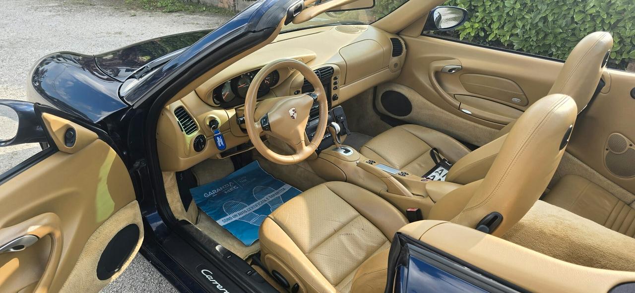 Porsche 996 Carrera 4 Cabrio