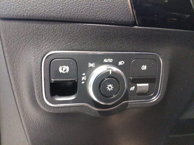 MERCEDES-BENZ GLA 200 d Automatic Premium AMG