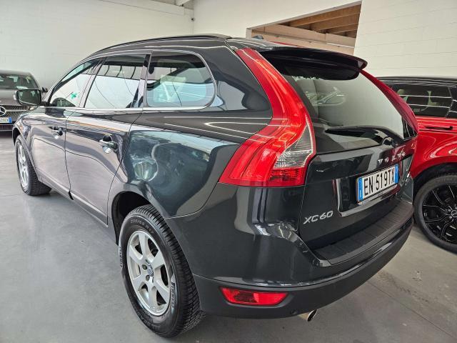 Volvo XC60 XC60 2.0 d4 (d3) Summum geartronic