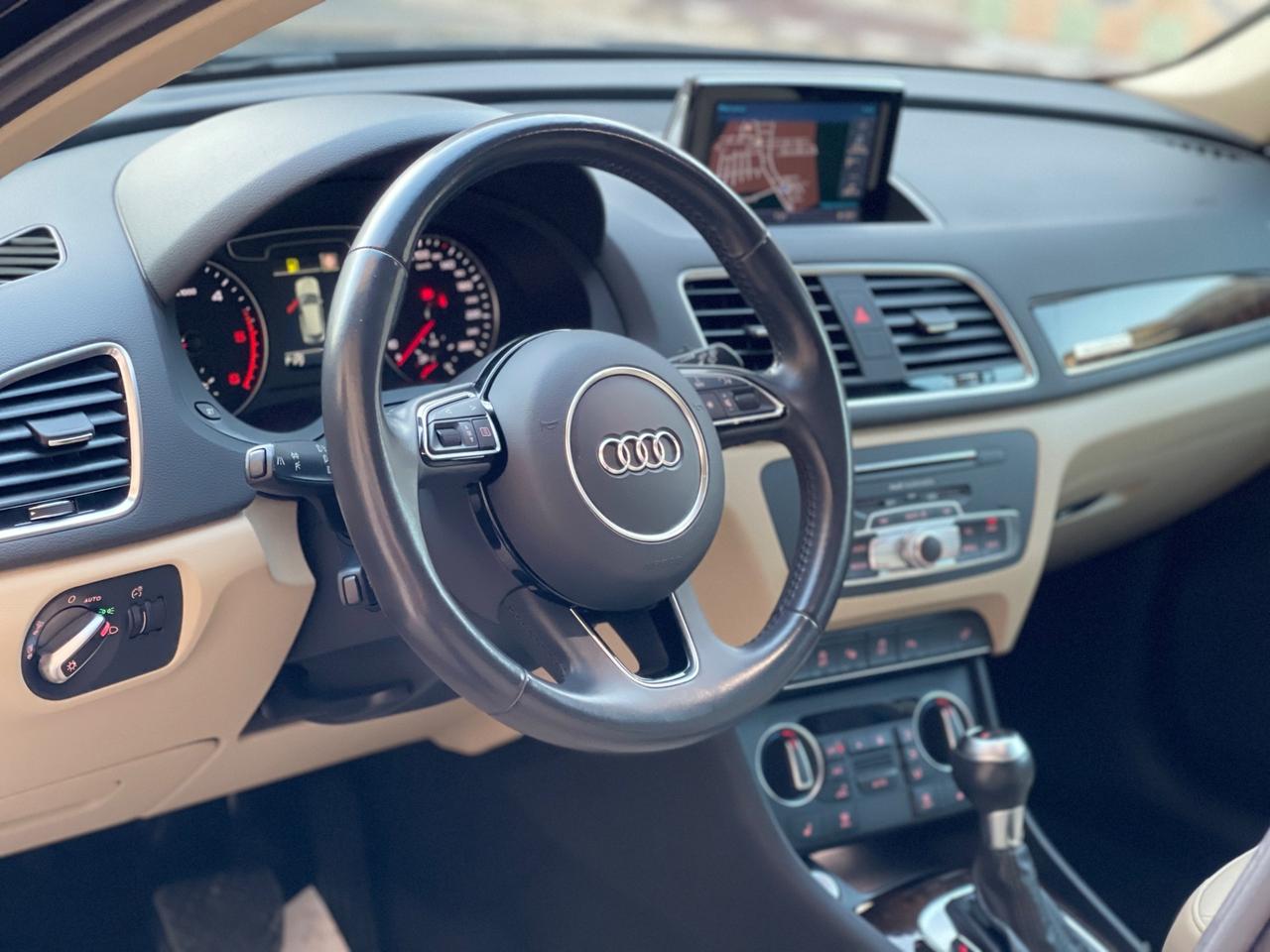 Audi Q3 2.0 TDI 184 CV quattro S tronic Business S -LiNe