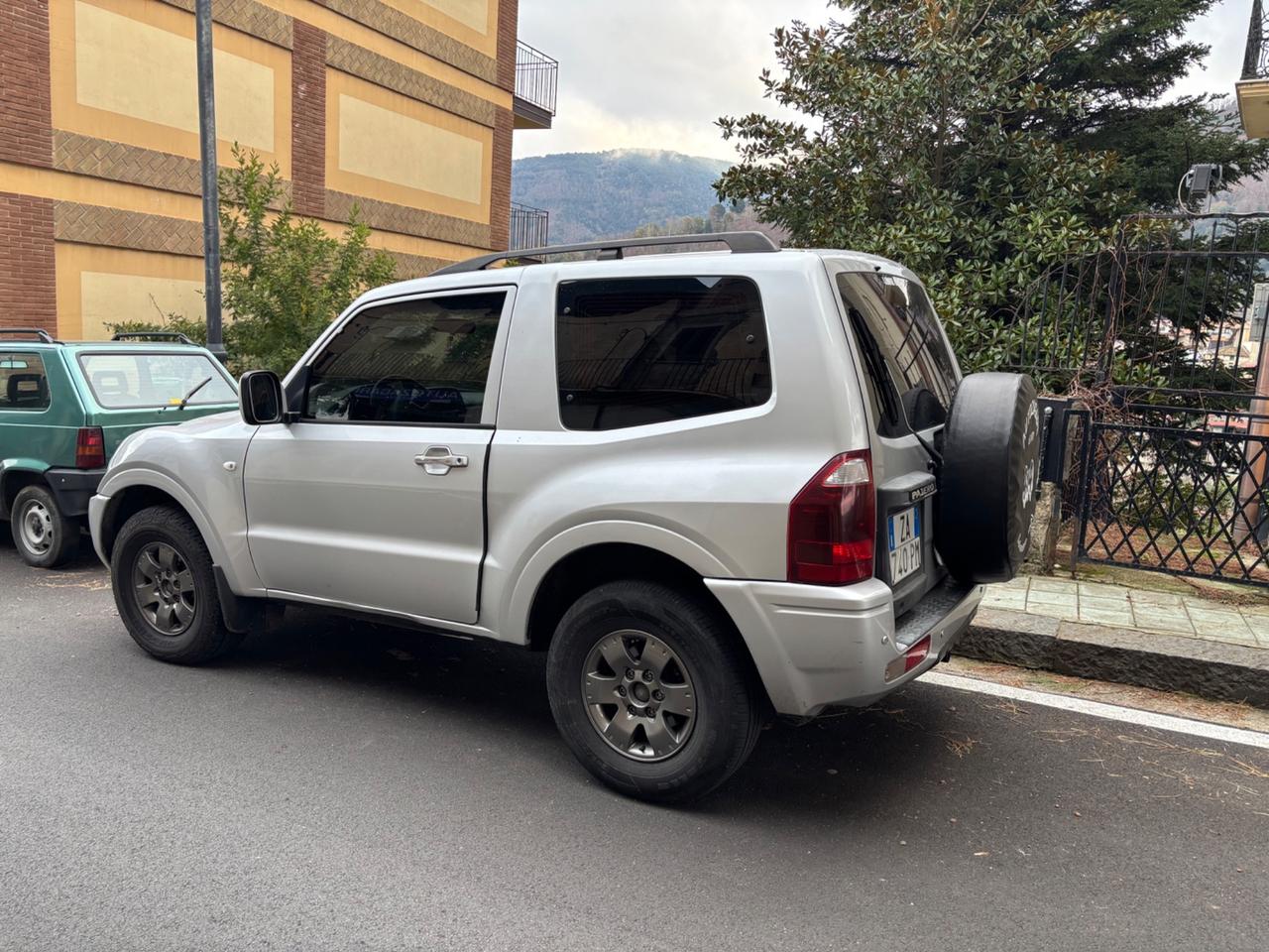 Mitsubishi Pajero 3.2 16V DI-D 5p. GLX