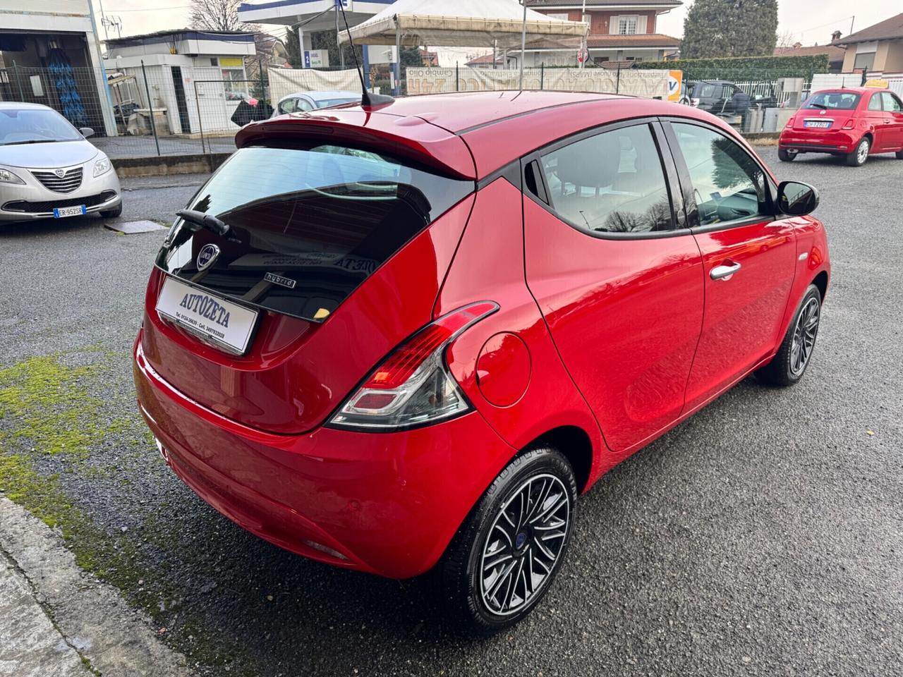 Lancia Ypsilon 1.0 Hybrid Gold