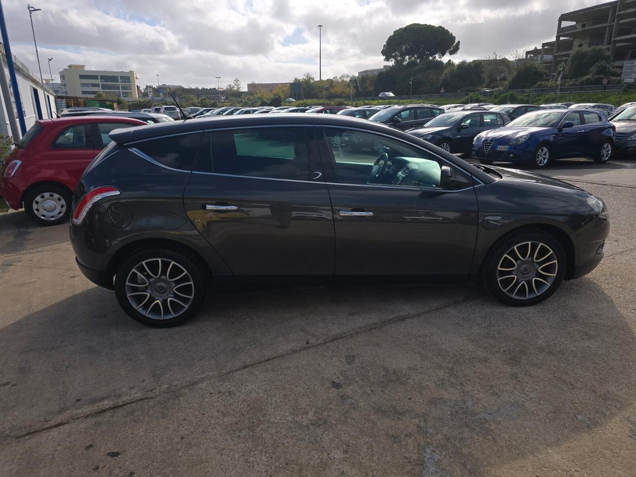 Lancia Delta 1.6 MJT DPF Platino