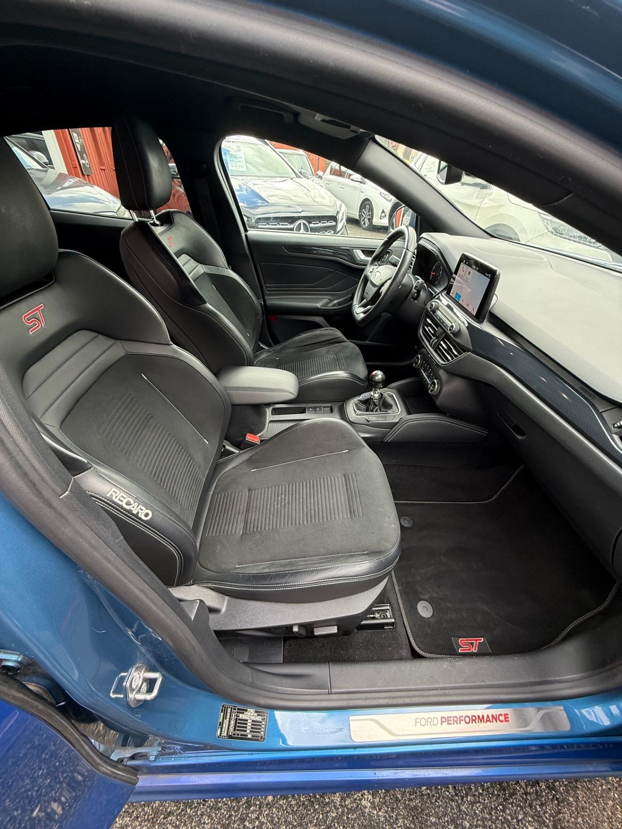 Focus 2.3 EcoBoost 280 CV ST-unipro-tagliandi Ford-rate