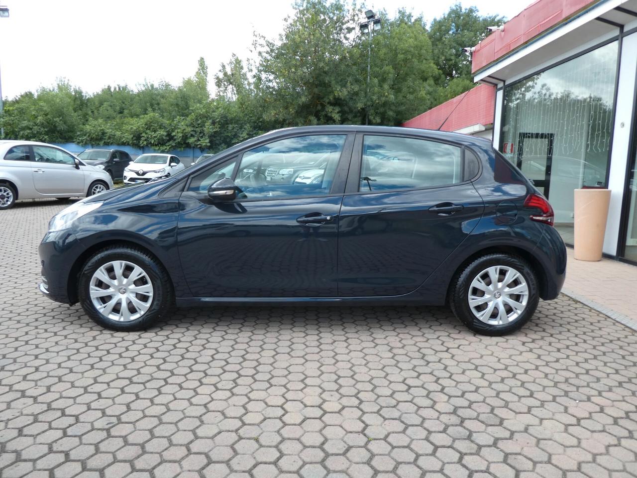 Peugeot 208 BlueHDi 75 5 P OK NEOPATENTATI