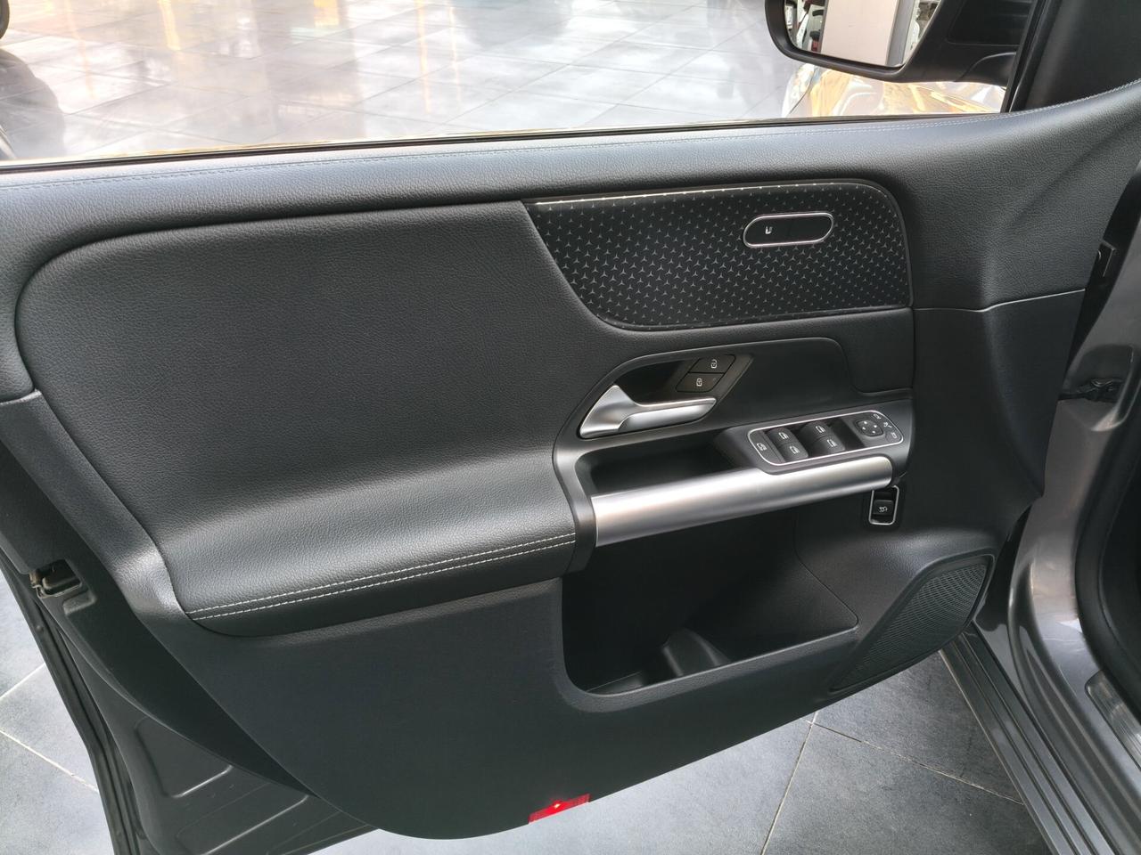 Mercedes-benz B 180 D Progressive Advanced Plus Edition Automatic