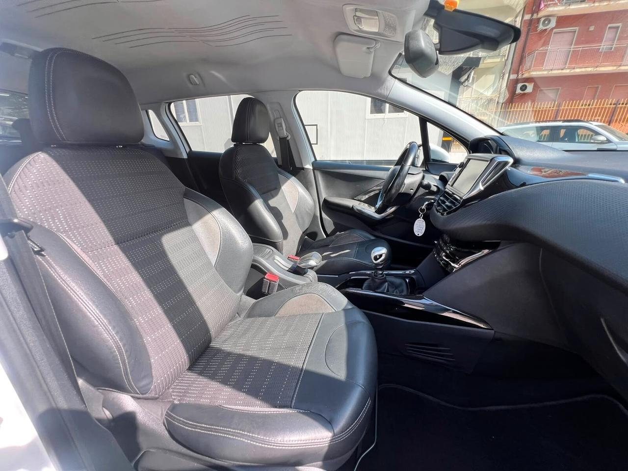 Peugeot 2008 1. 6 BlueHDi 120 S&S Allure