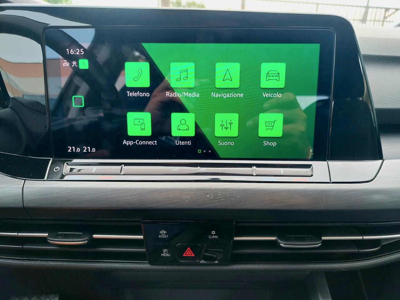 VOLKSWAGEN Golf 1.5 TGI DSG Style - 2020