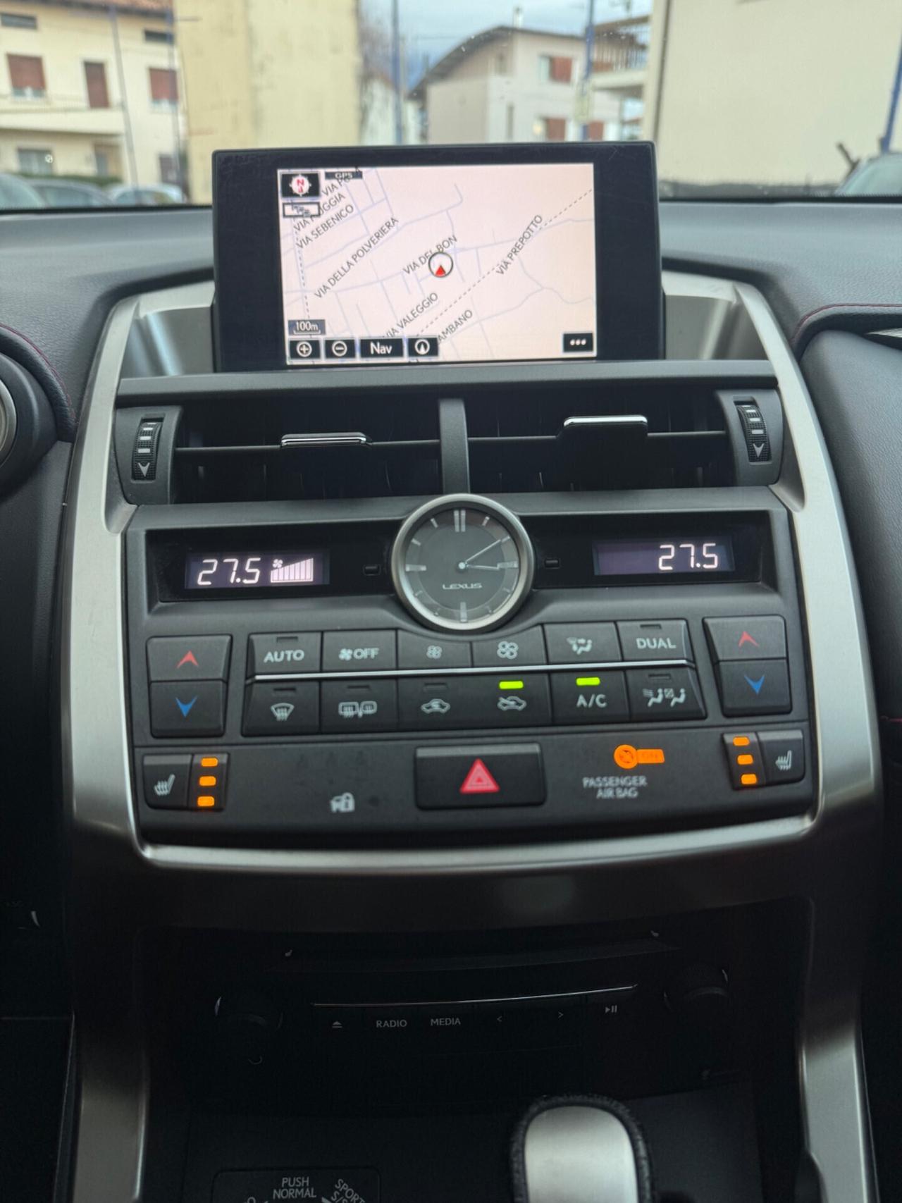 Lexus NX 300h NX Hybrid 4WD F-Sport
