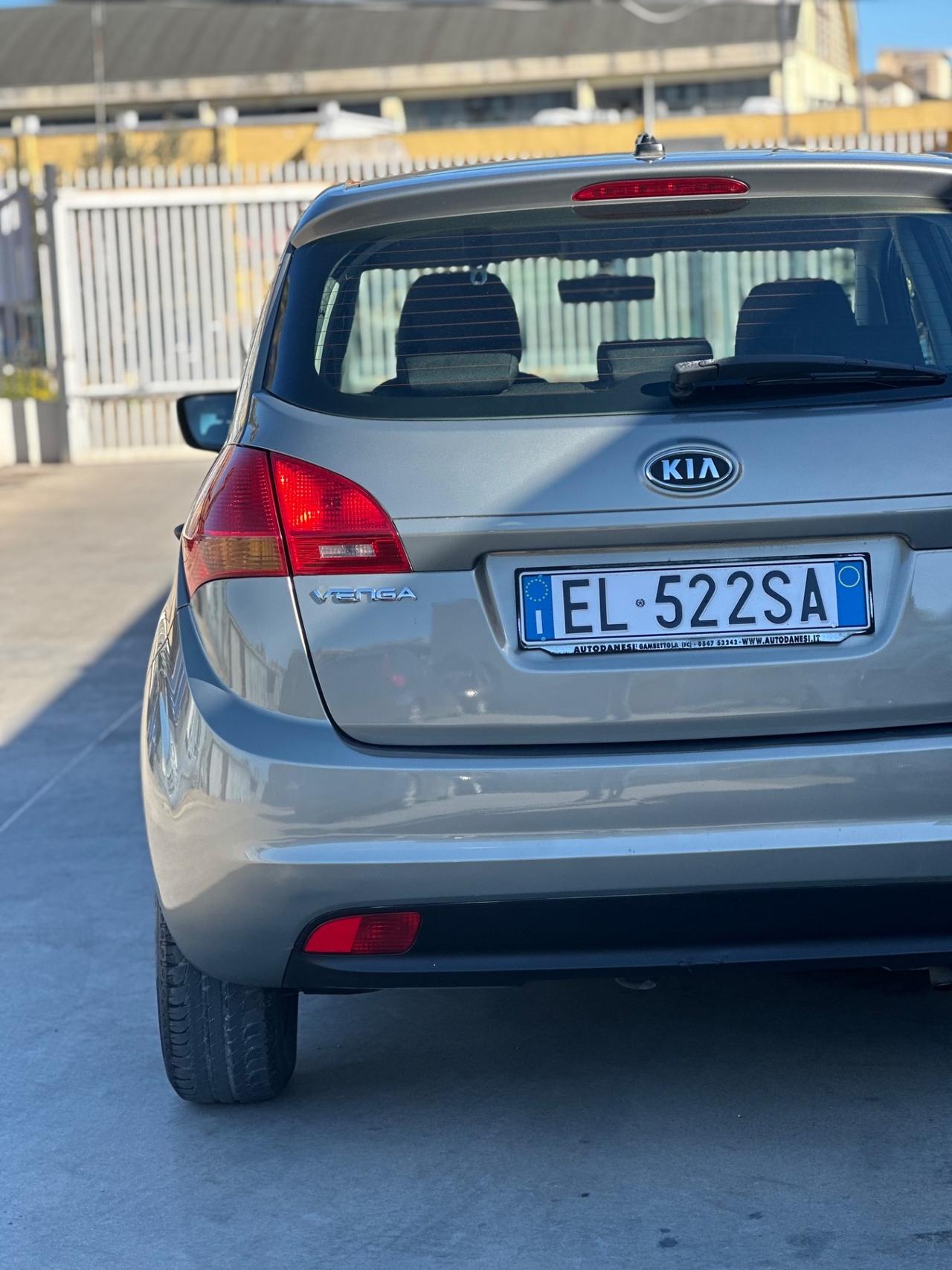 Kia VENGA 1.4 DIESEL 2012 - BASSI CONSUMI