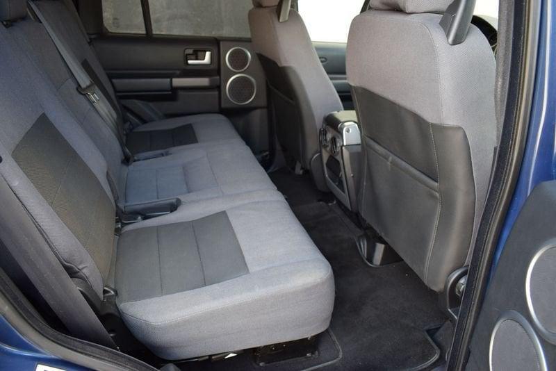 Land Rover Discovery 3 2.7 TDV6 7 POSTI