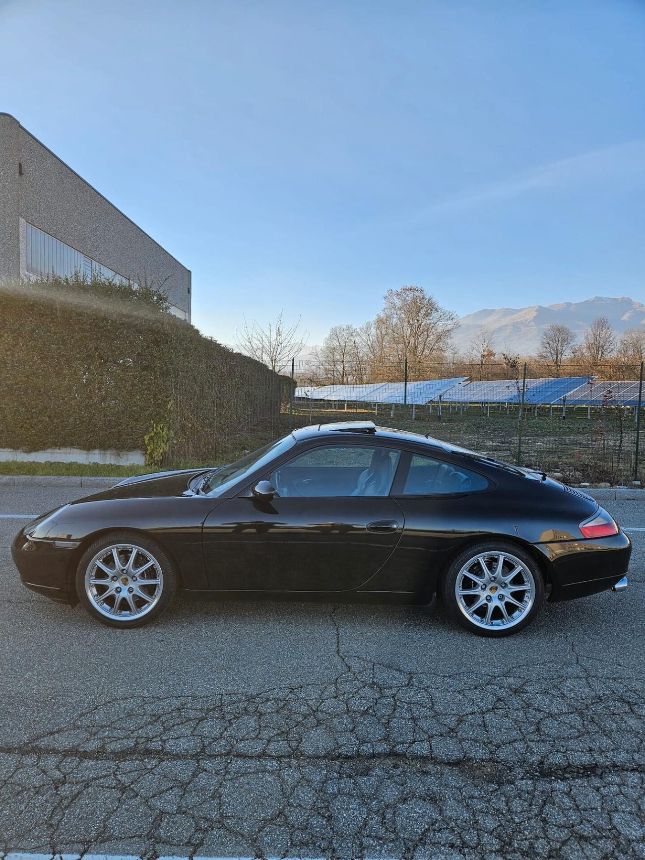 Porsche 911 Carrera