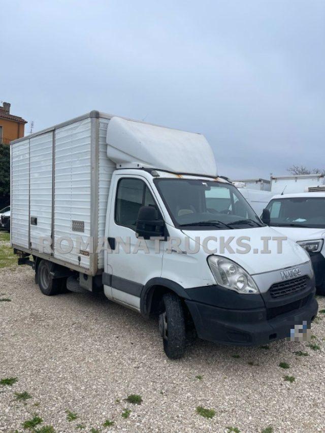 IVECO Daily 35 C13 FURGONATURA IN LEGA CON SPONDA IDRAULICA