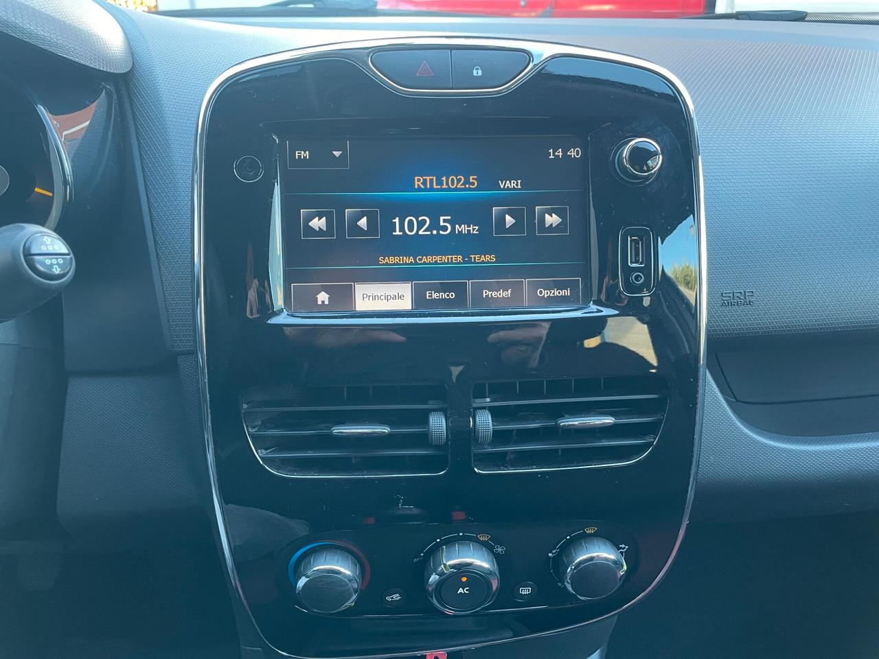 Renault Clio 1.2 75CV 5 porte Costume National +NAVI NEOPATENTATI