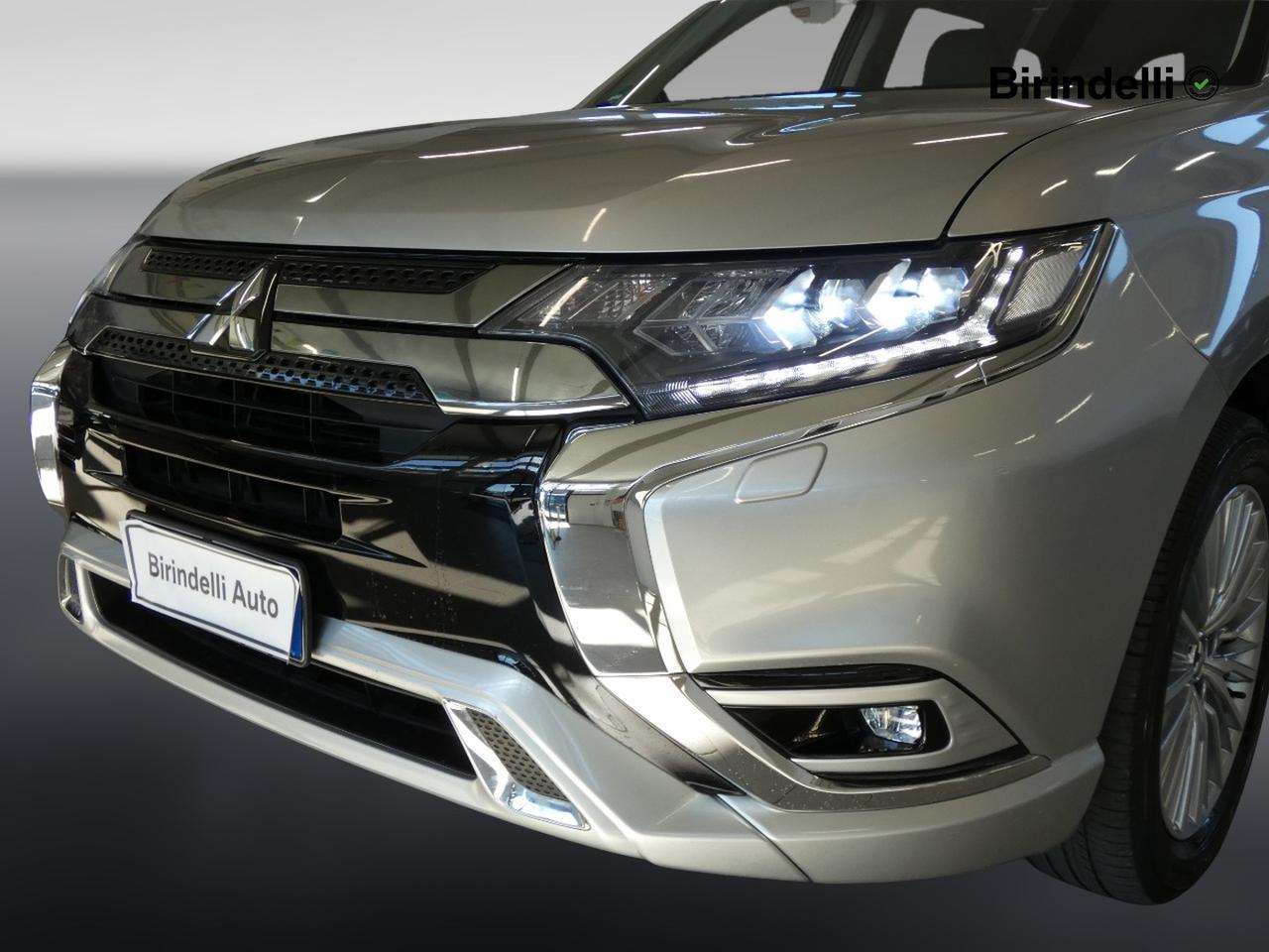 MITSUBISHI Outlander 3ª serie - Outlander 2.4 MIVEC 4WD PHEV Instyle Plus SDA
