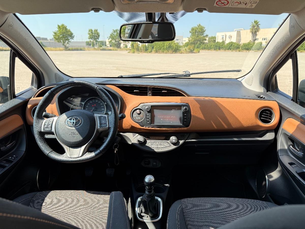 TOYOTA - Yaris - 1.4 D-4D 5p. Lounge MY 16 ; Adatta ai Neopatentati