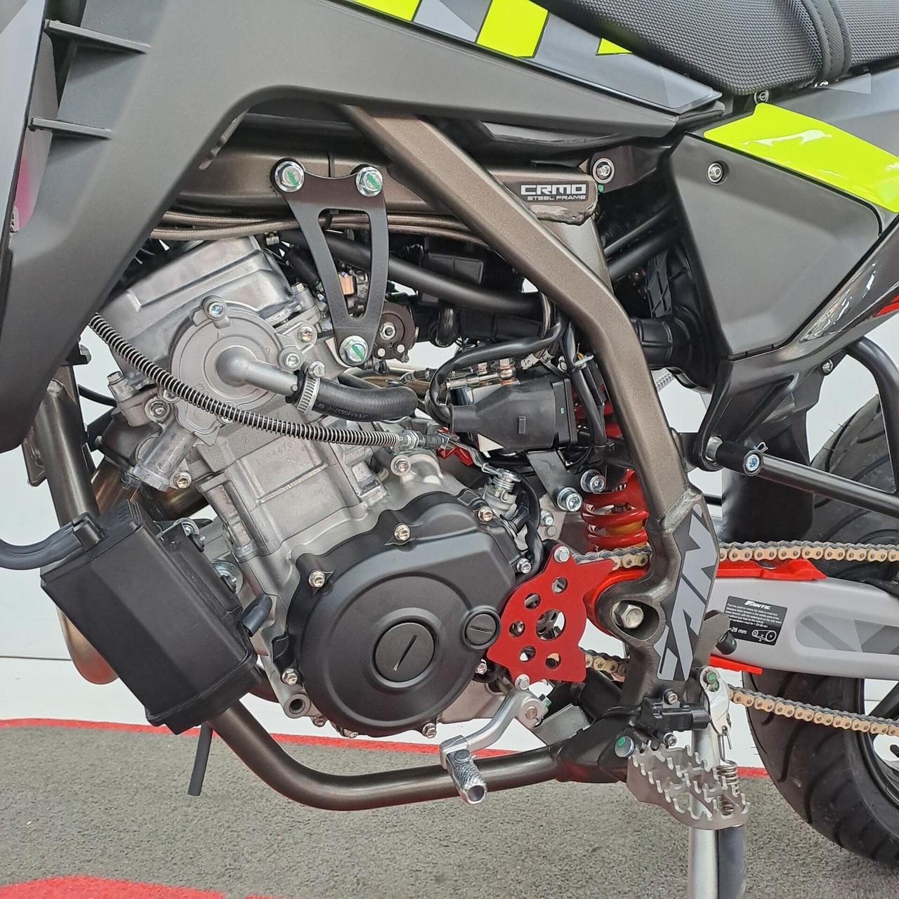 FANTIC MOTARD XMF 125 4T *SUPERPREZZO