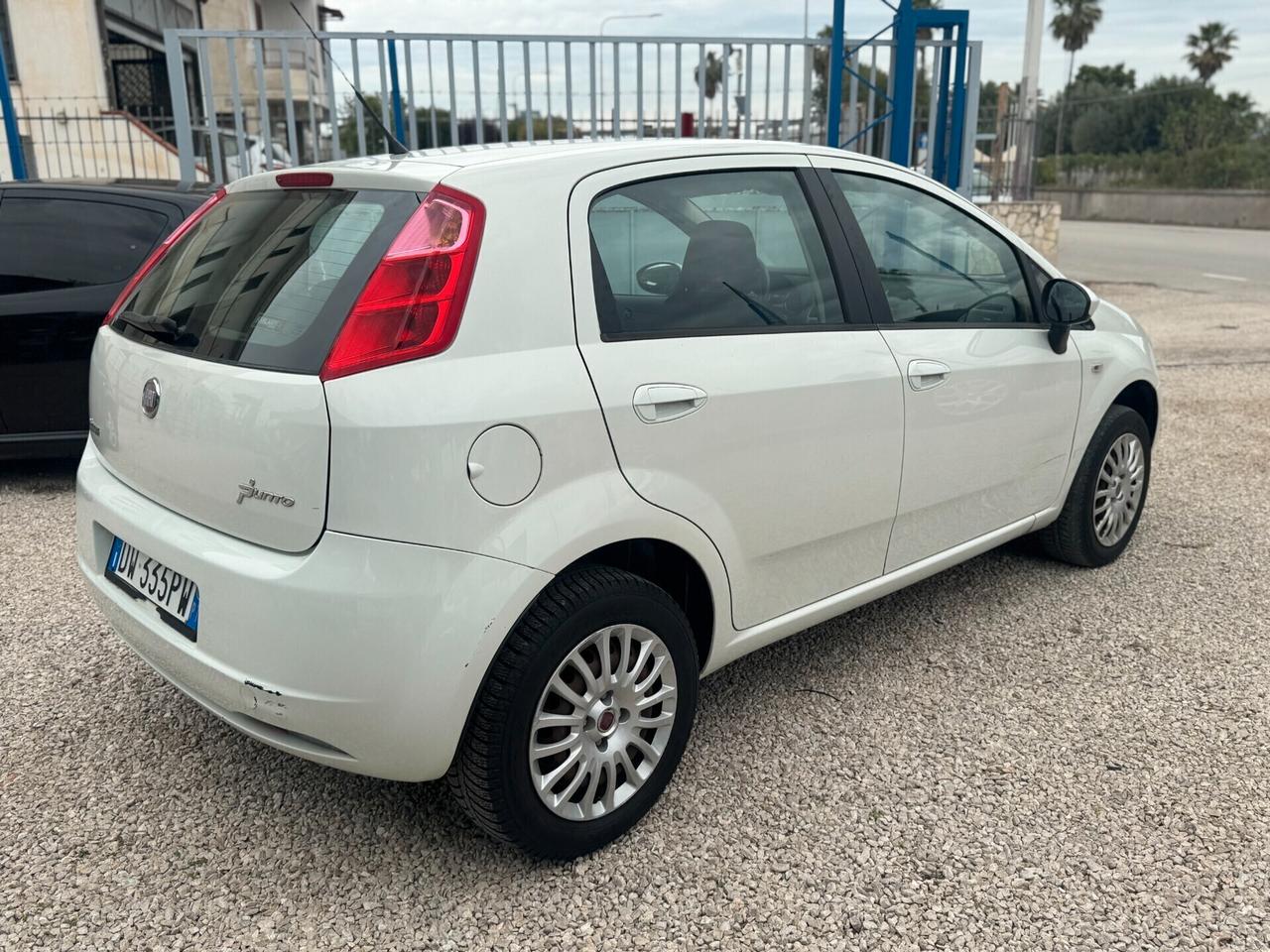 Fiat Grande Punto Grande Punto 1.4 5 porte Dynamic Natural Power km fatturati 1prop.