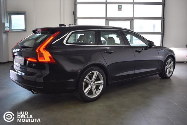 VOLVO V90 D5 AWD Geartronic Momentum