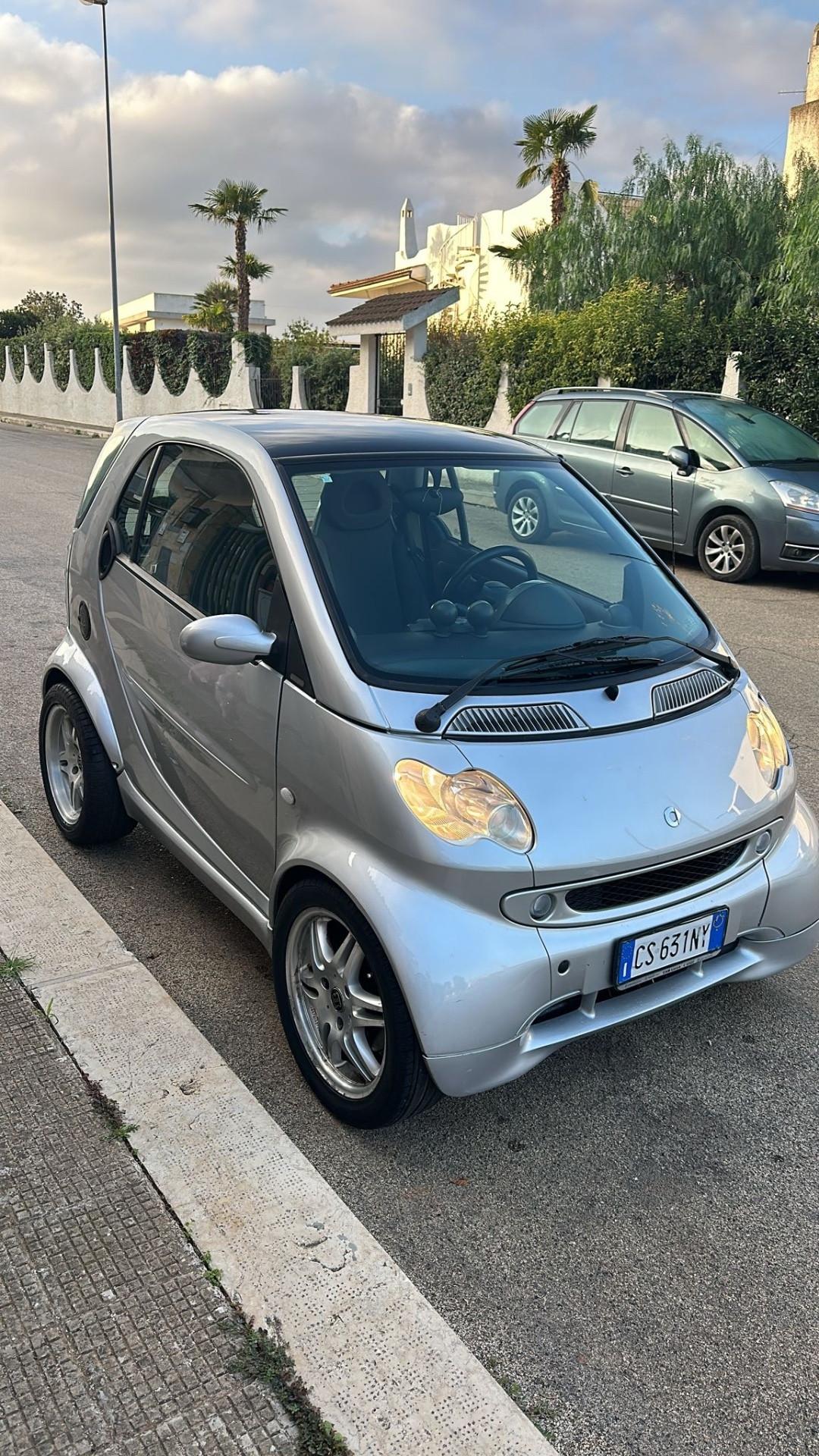 Smart ForTwo 700 coupé Brabus (55 kW)