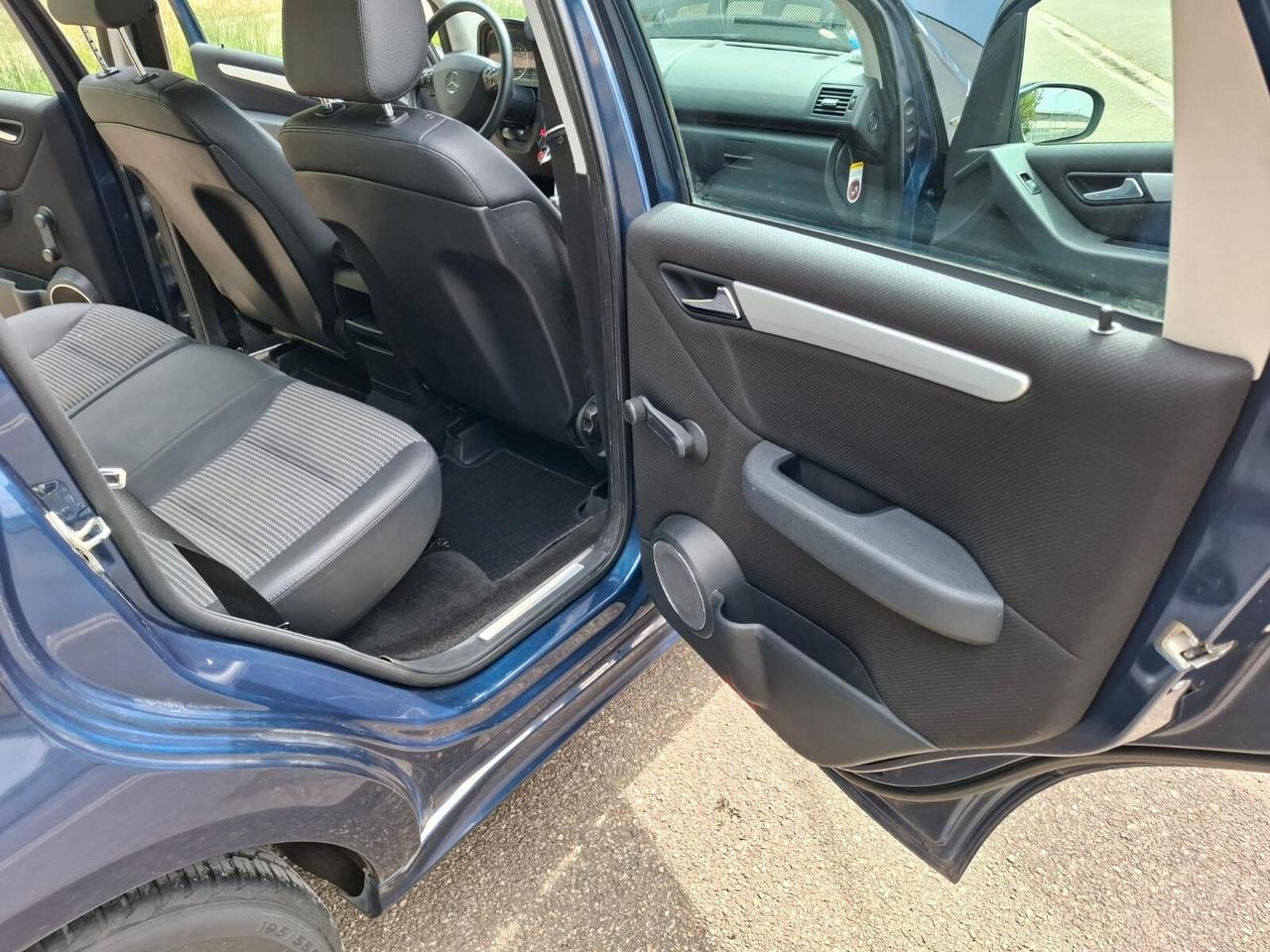 Mercedes A 150 benzina 5 porte SOLO 89.000 KM