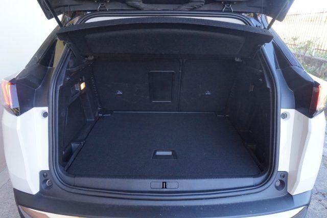 PEUGEOT 3008 BlueHDi 130 S&S EAT8 Allure Pack
