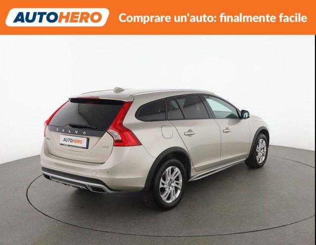 VOLVO V60 Cross Country D3 Geartronic Momentum