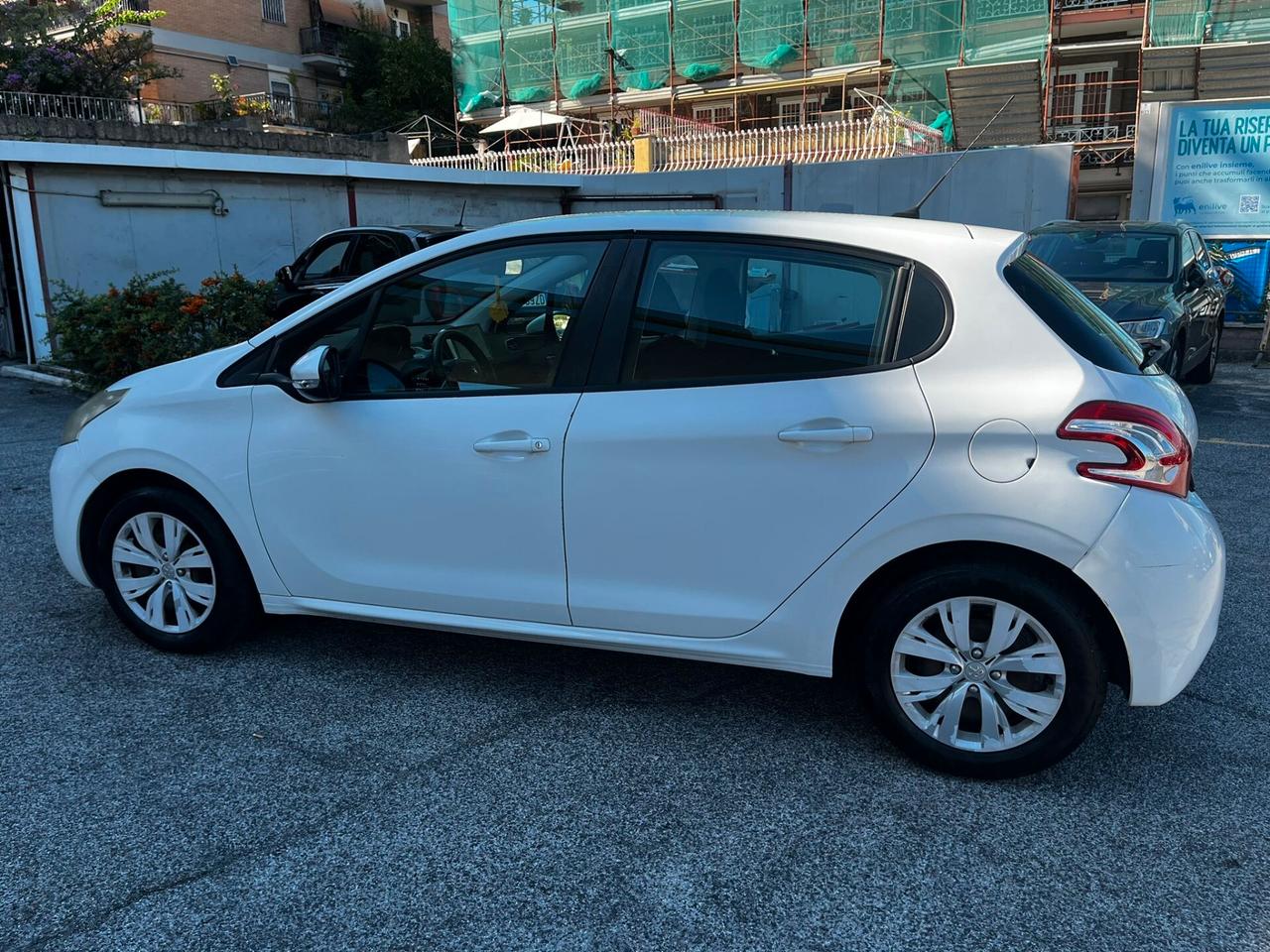 Peugeot 208 1.4 HDi 68 CV 5 porte Access