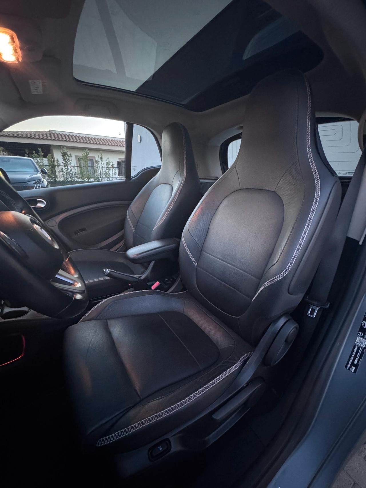 Smart ForTwo BRABUS 0.9 Turbo twinamic Xclusive PERFETTE CONDIZIONI*PANO*JBL*CAMERA*