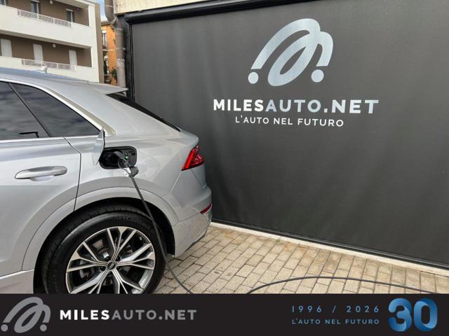 AUDI Q8 55 TFSI e tiptronic Sport 7 ANNI GARANZIA