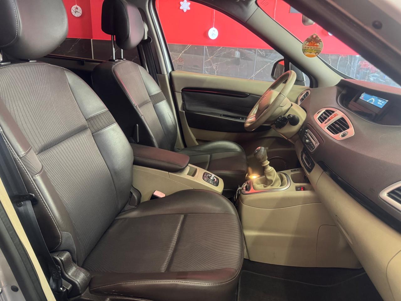 Renault Scenic Scénic 1.5 dCi 110CV EDC Dynamique