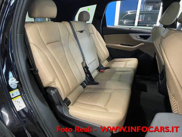 AUDI Q7 55TFSI e Hybrid PHEV 4X4 tiptronic Business PROMO