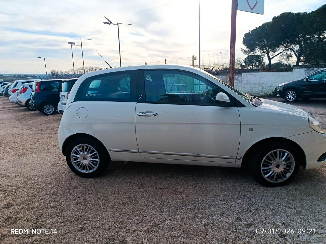 Lancia Ypsilon 1.3 MJT 75 CV Elle