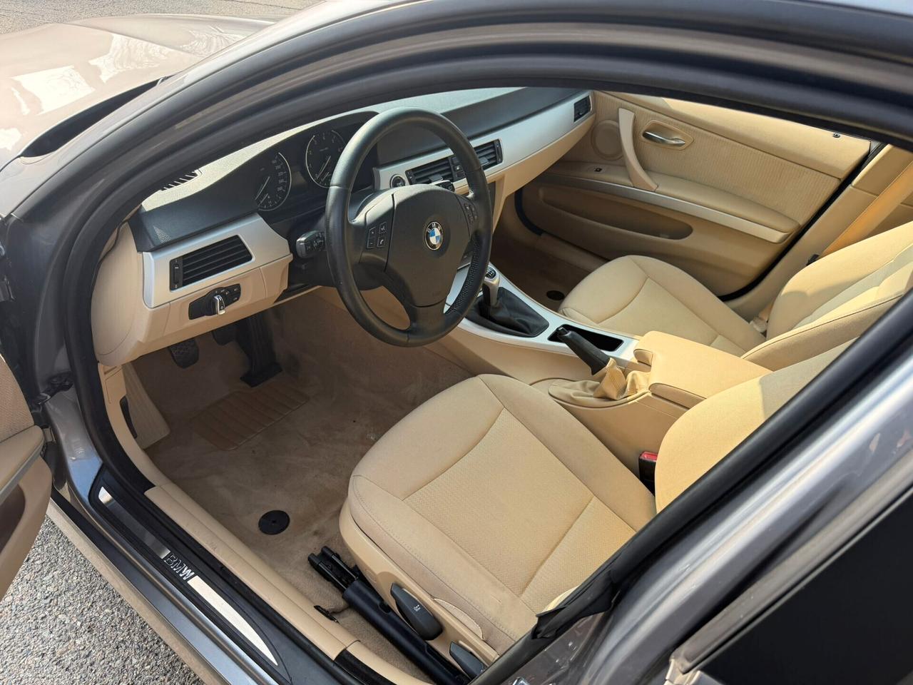 Bmw 320i Touring benzina