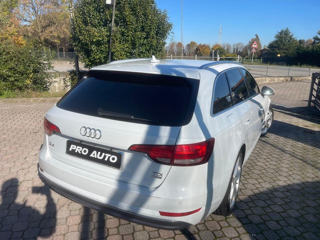 Audi A4 Avant 2.0 TDI 150 CV S tronic Business