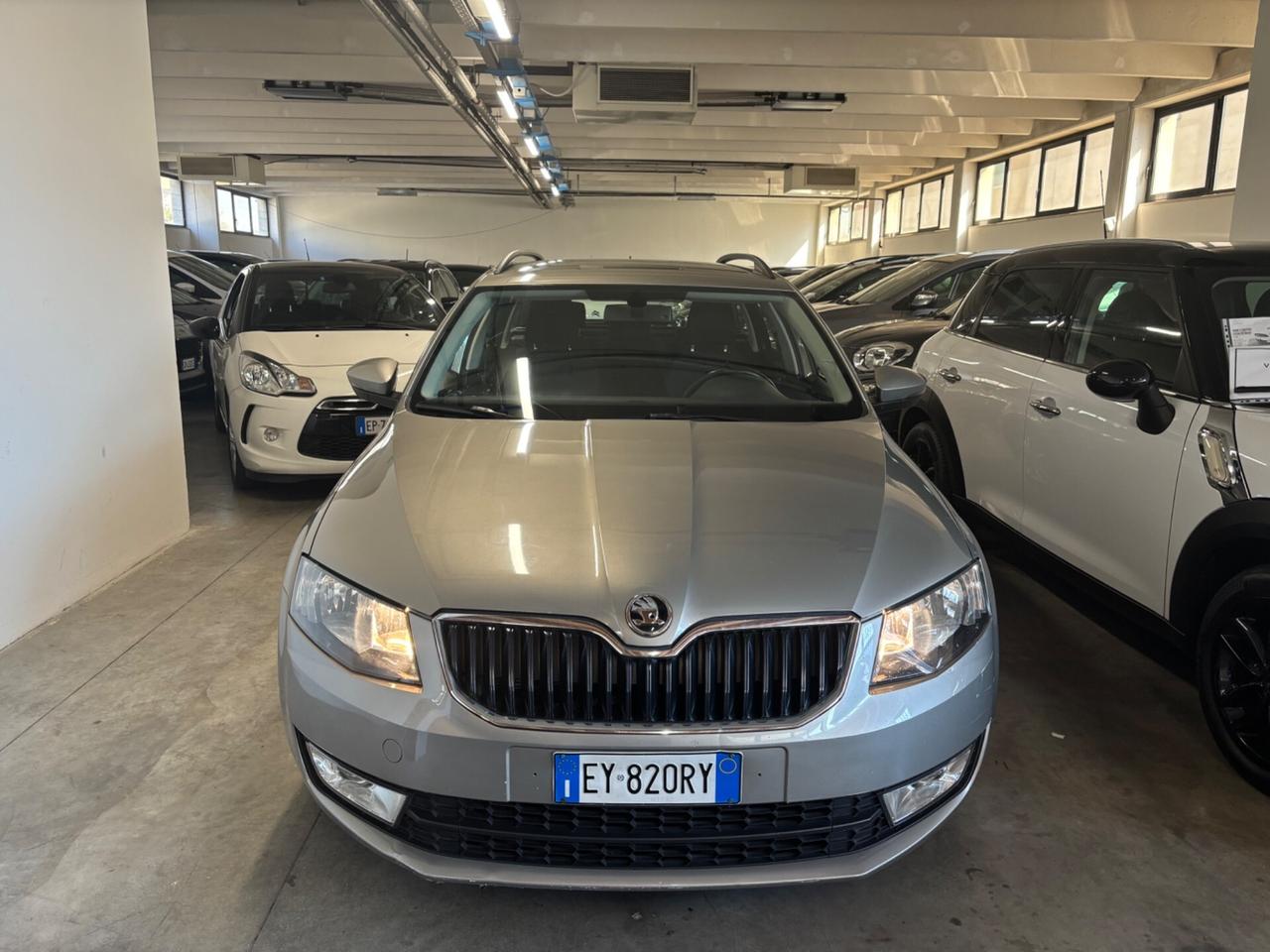 Skoda Octavia 1.6 TDI 105cv |OK NEOPATENTATI|